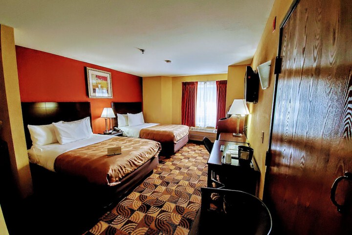 Room 18 of 28
