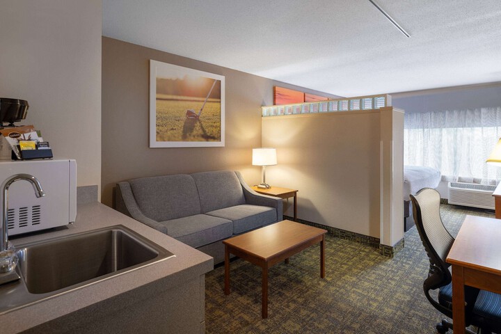 Room 19 of 36