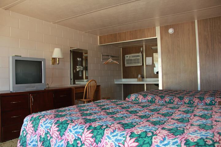 Room 8 of 15