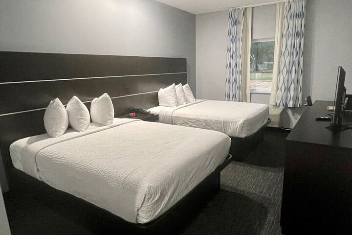 Room 46 of 59