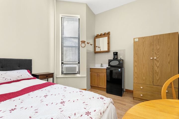 Room 46 of 49
