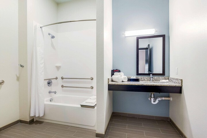 MainStay Suites Winfield - Teays Valley