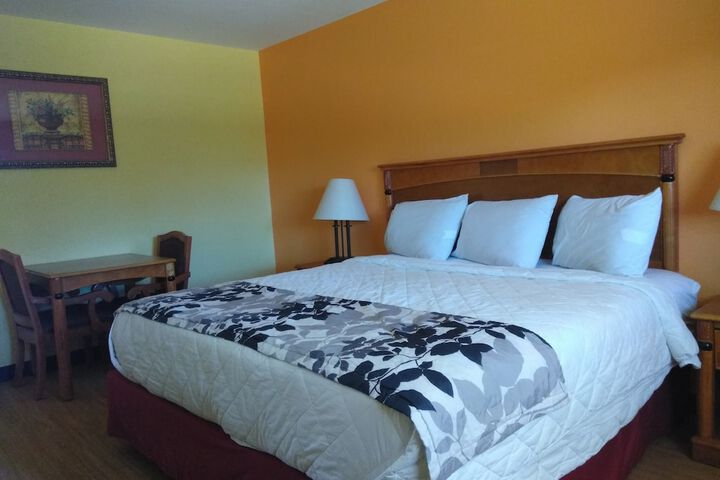 Room 6 of 21