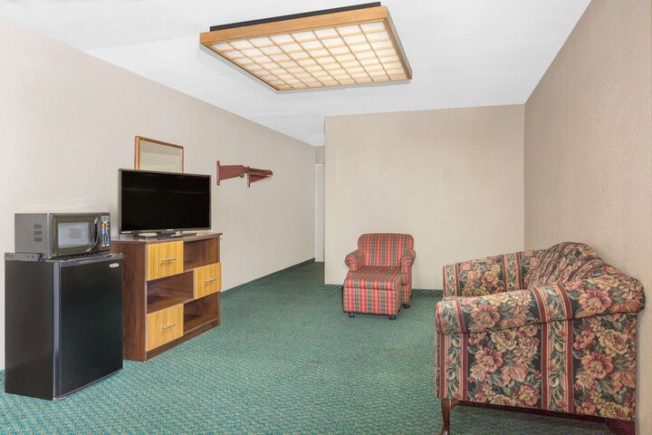 Room 29 of 52