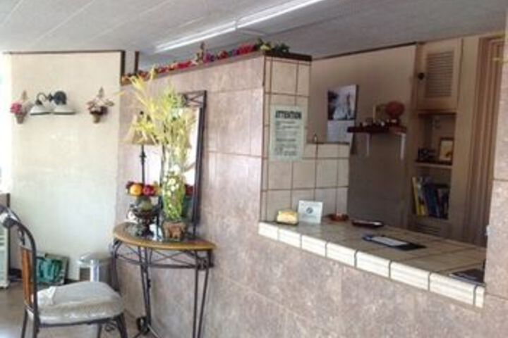 Thunderbird Motel
