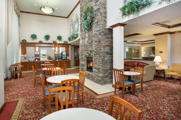 Hotel 6 of 67