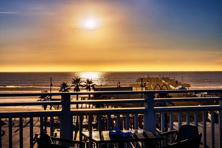 Inn at the Pier Pismo Beach Curio Collection by Hilton