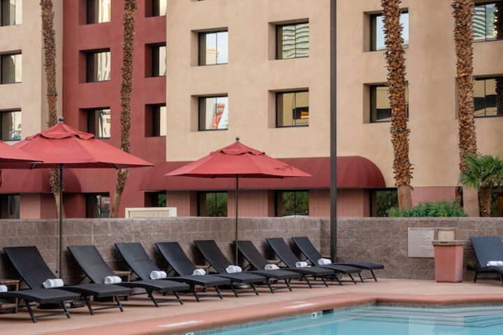 Hotel 4 of 130