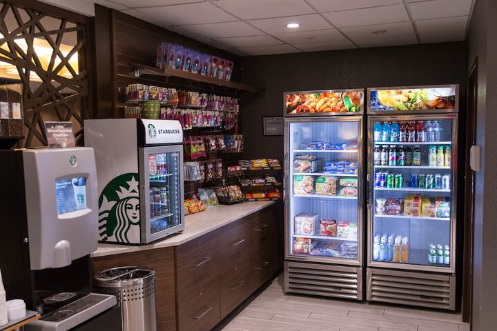 Holiday Inn & Suites Syracuse Airport - Liverpool by IHG