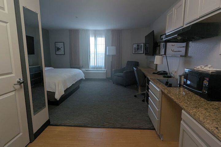 Room 36 of 68