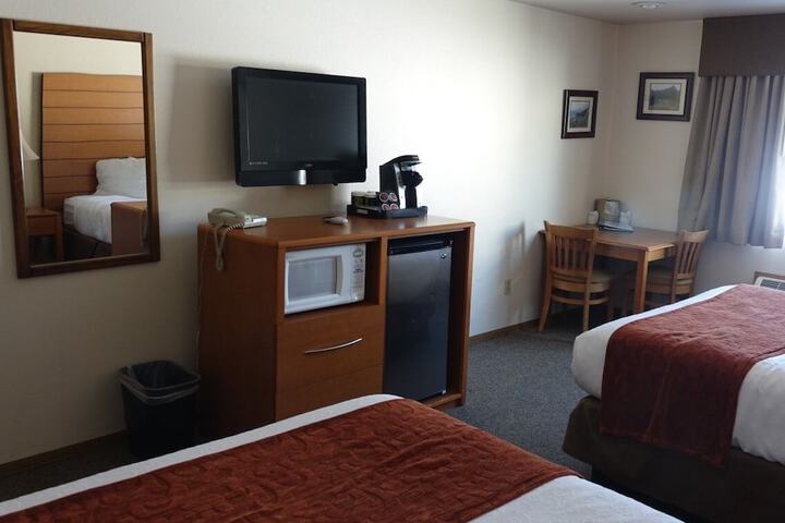 Seasons Motel