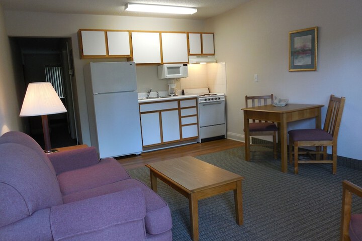 Affordable Suites Salisbury