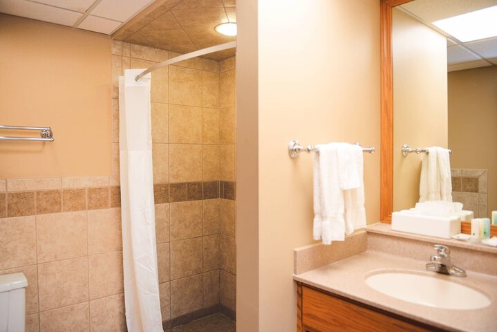 Quality Inn & Suites Ames Conference Center Near ISU Campus