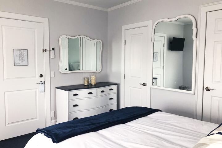 Room 151 of 183