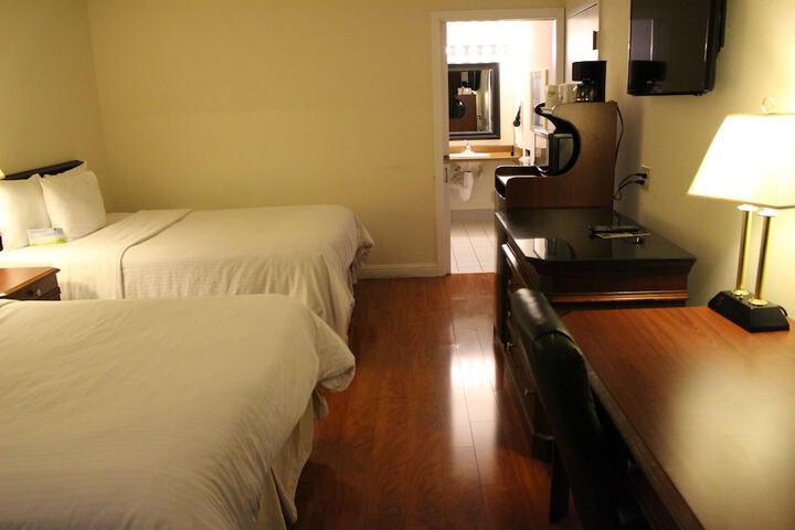 Room 22 of 43