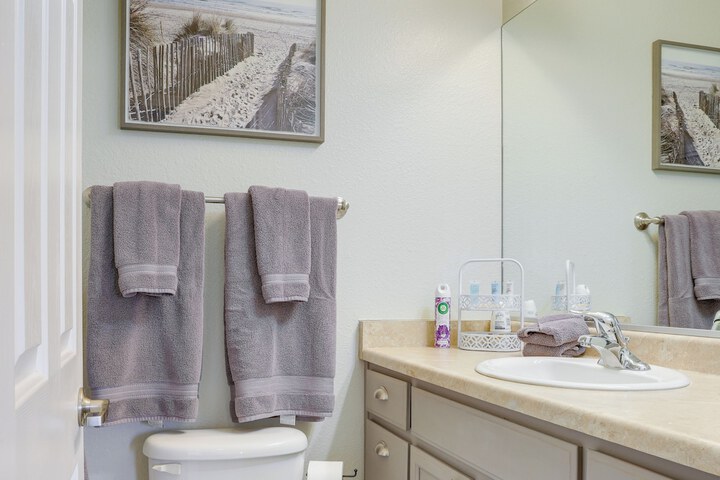 Mesquite Vacation Rental Condo w / Resort Amenities