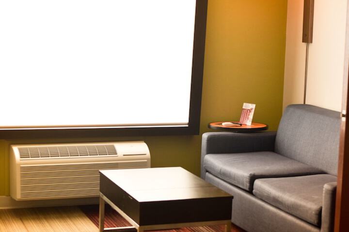 Room 13 of 29