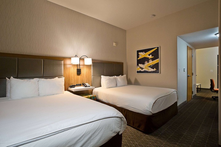 Room 16 of 37