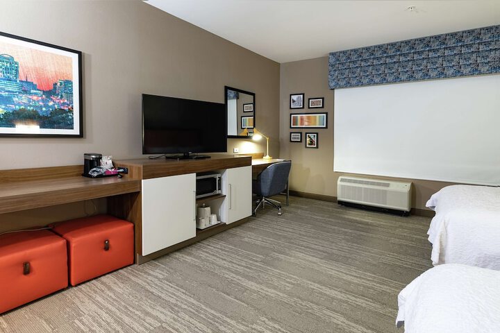 Room 42 of 87
