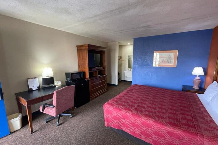 Room 54 of 107