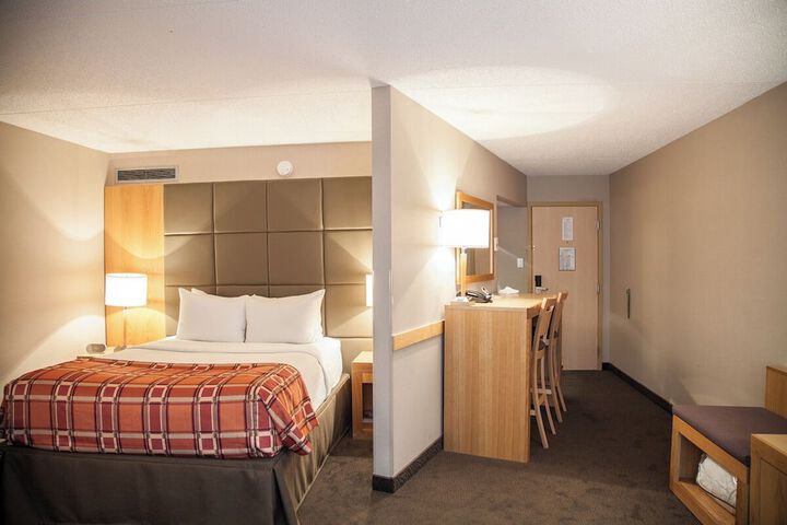 Room 3 of 22