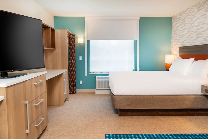 Room 16 of 45