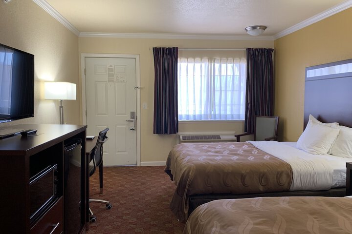 Room 21 of 46