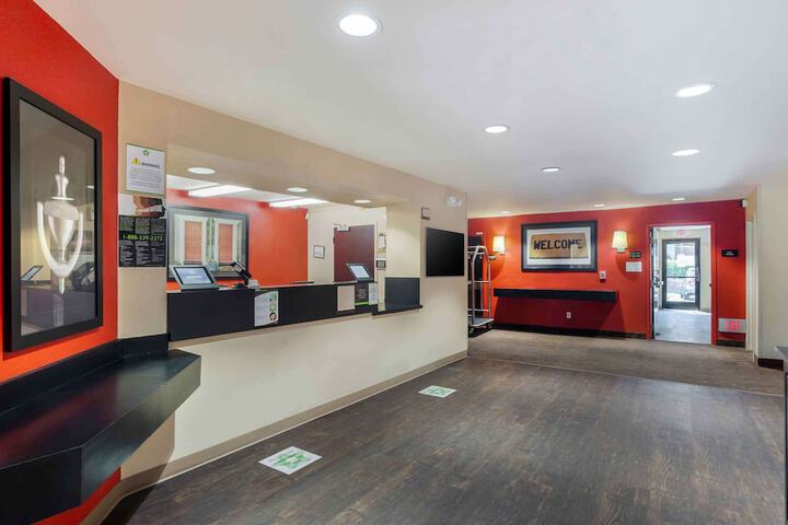 Hotel Interior 13 of 32