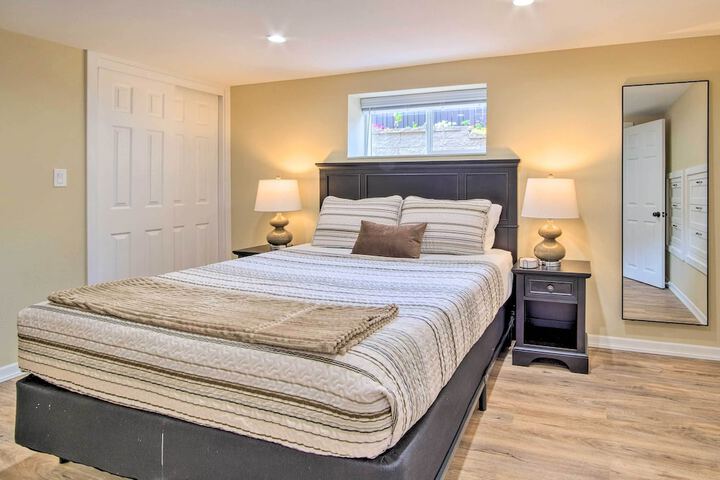 Cozy North Bend Getaway in Walkable Location!