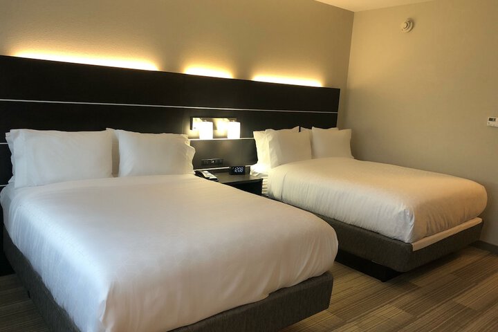 Room 18 of 50