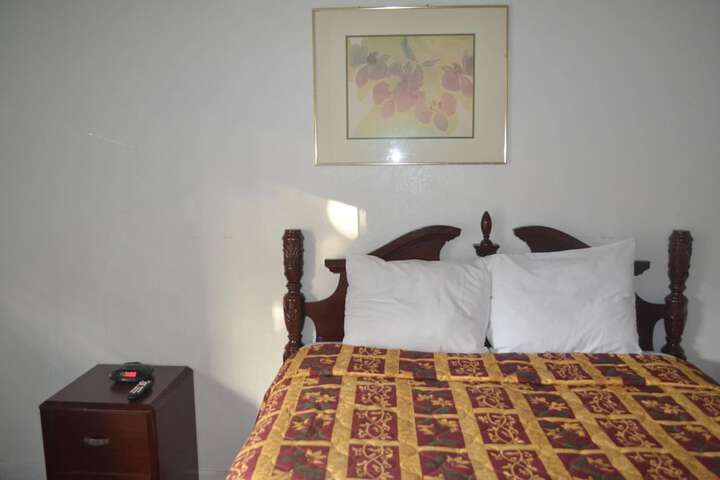 Searle Motel