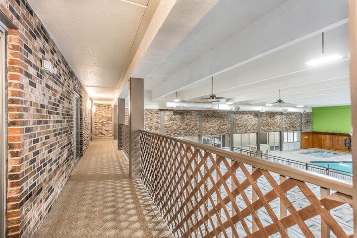 EverSpring Inn & Suites