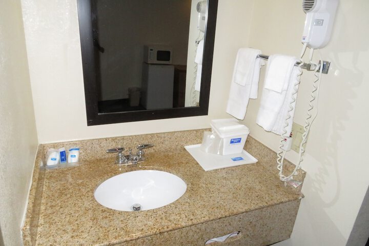 Room 20 of 53
