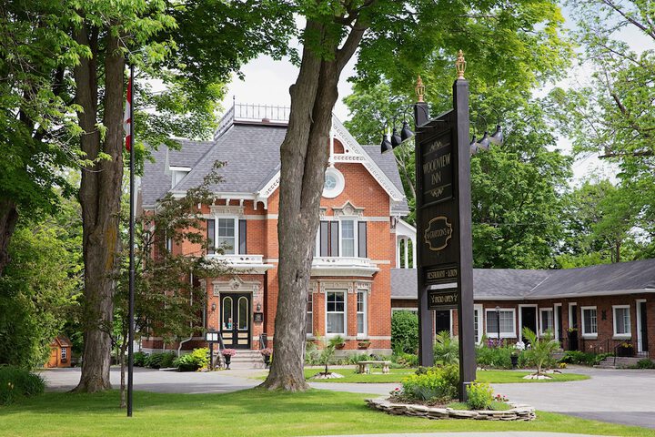 The Woodview Inn