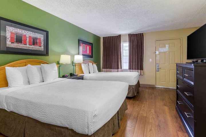 Room 15 of 29