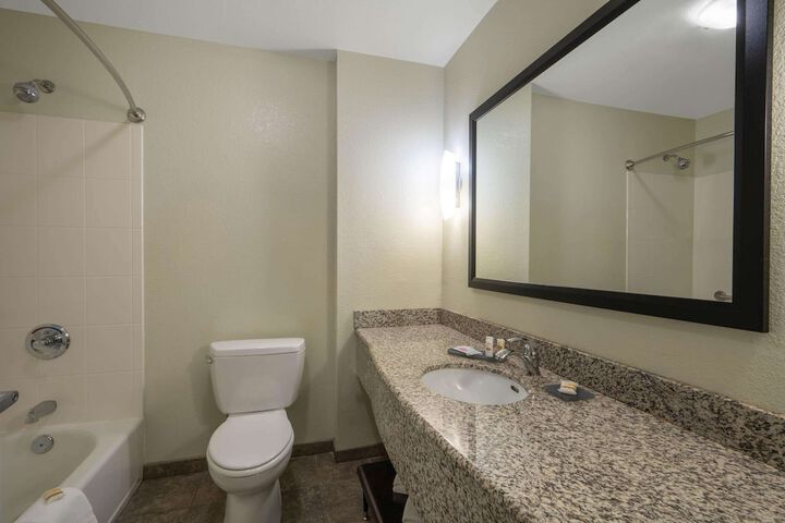 Room 20 of 51