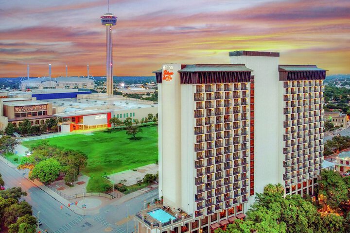 Hotel 2 of 104