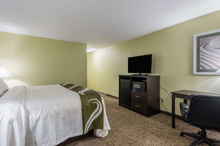 Room 13 of 29