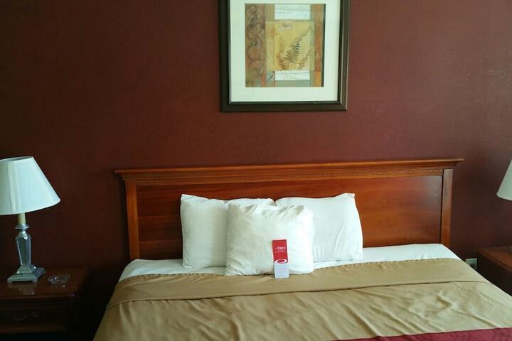 Room 42 of 49