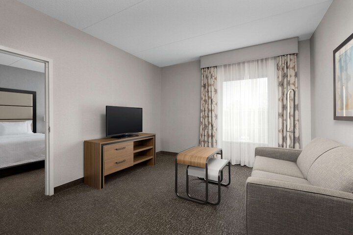Room 33 of 53