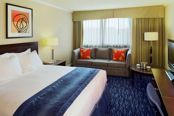 DOUBLETREE BY HILTON NORWALK