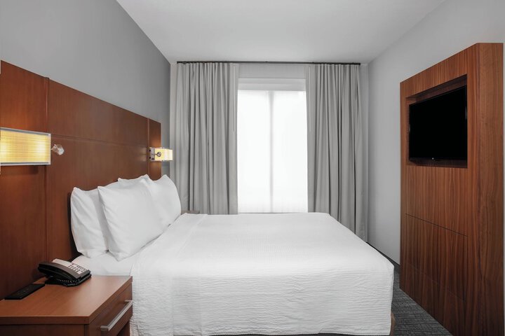 Room 22 of 49
