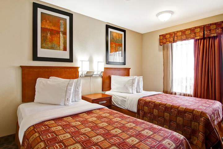 Room 9 of 24