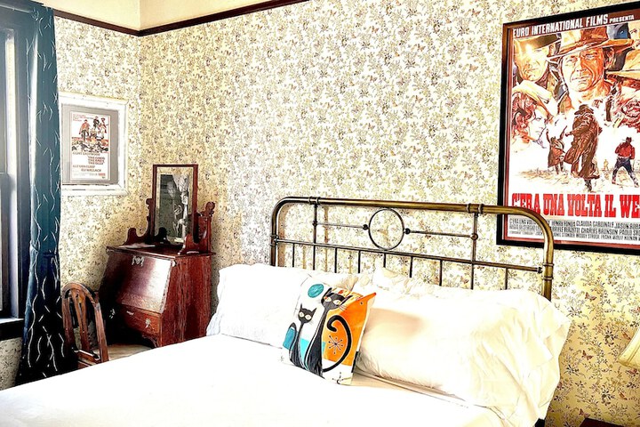 Room 21 of 73