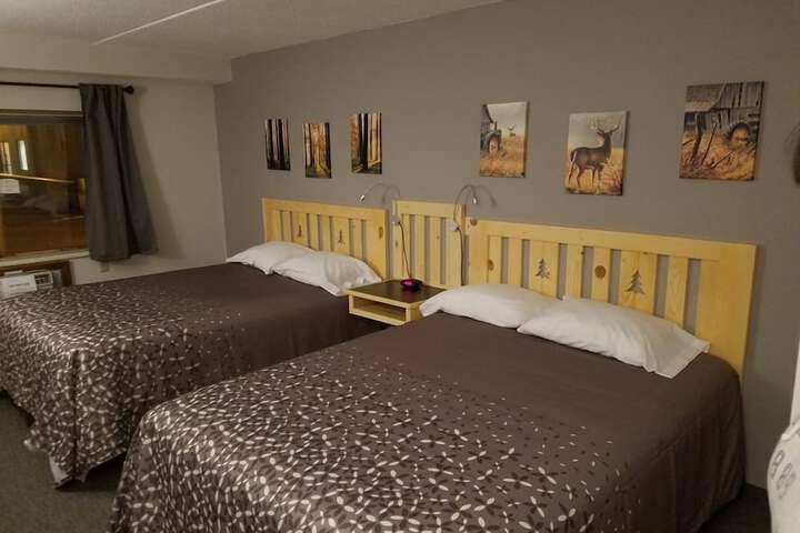 Room 4 of 10