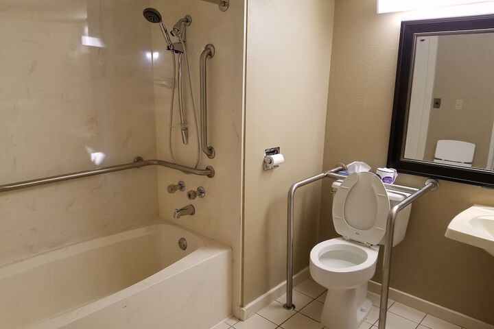 Room 18 of 52