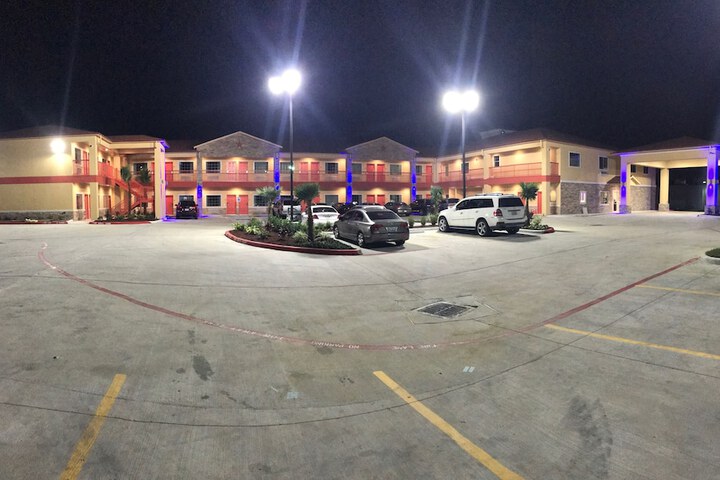 Property Grounds 40 of 40