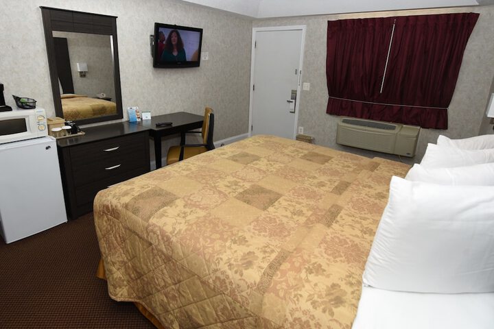 Room 29 of 35