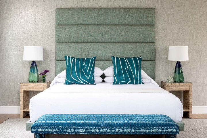 The Sydney The Edgartown Collection