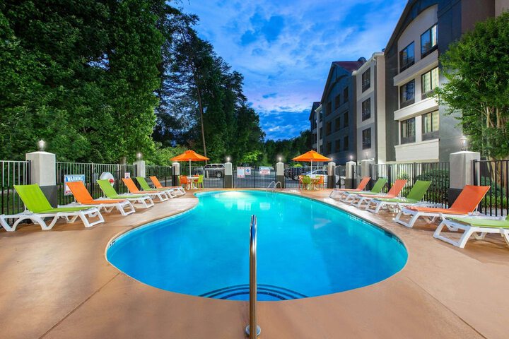 Pool 4 of 34